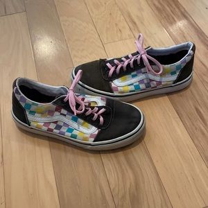 Vans rainbow checked big girls Sz 3. Used but still adorable, lotsa wear left